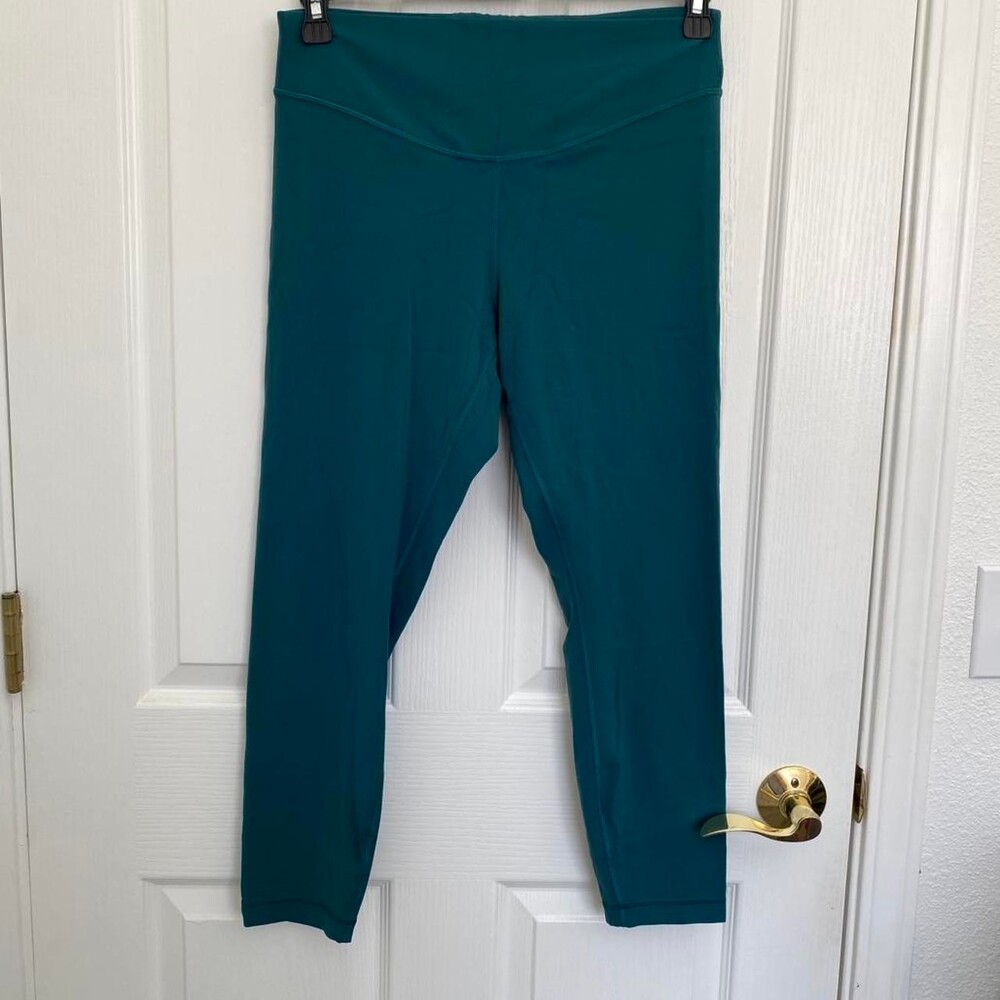 Lululemon Women's Green and Blue Leggings